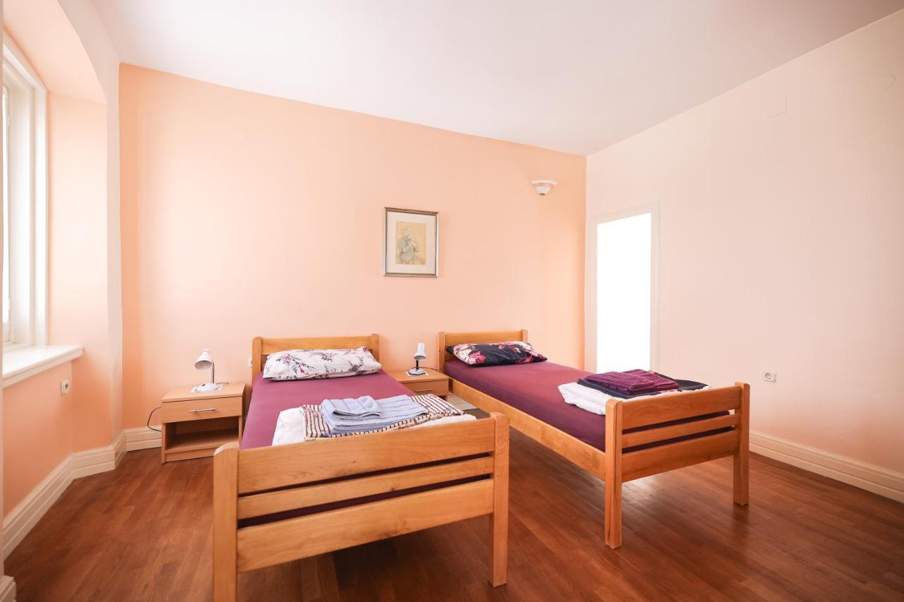 Two Bedroom Apartment In City Center Igor Задар Екстериор снимка