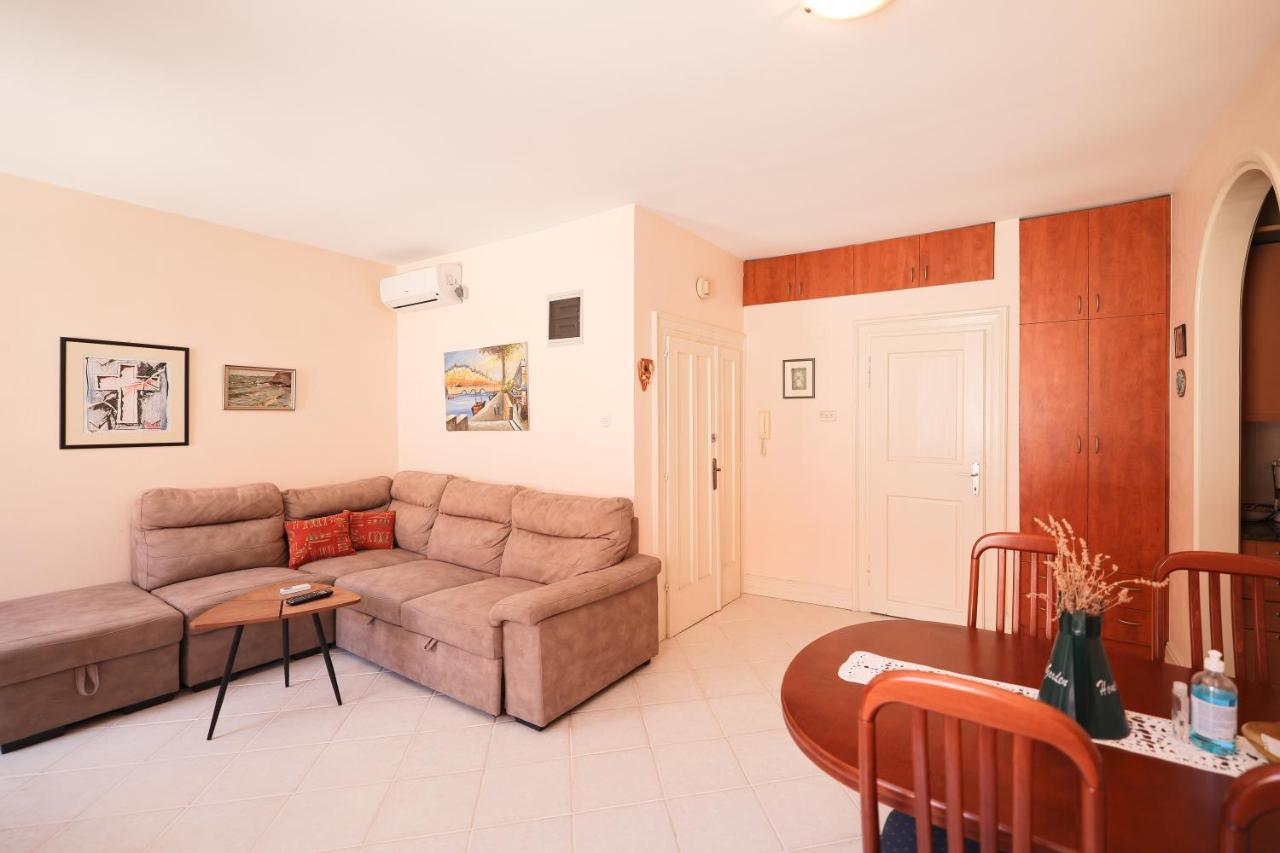 Two Bedroom Apartment In City Center Igor Задар Екстериор снимка